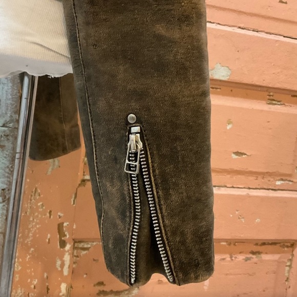 ZARA chocolate brown quality genuine leather
Motorcycle DISTRESSED Jacket- Large - Picture 13 of 13